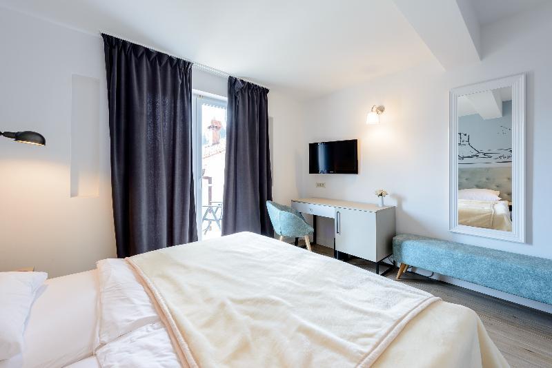 Perla Hotel
