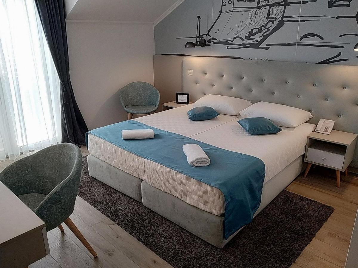 Perla Hotel 3*