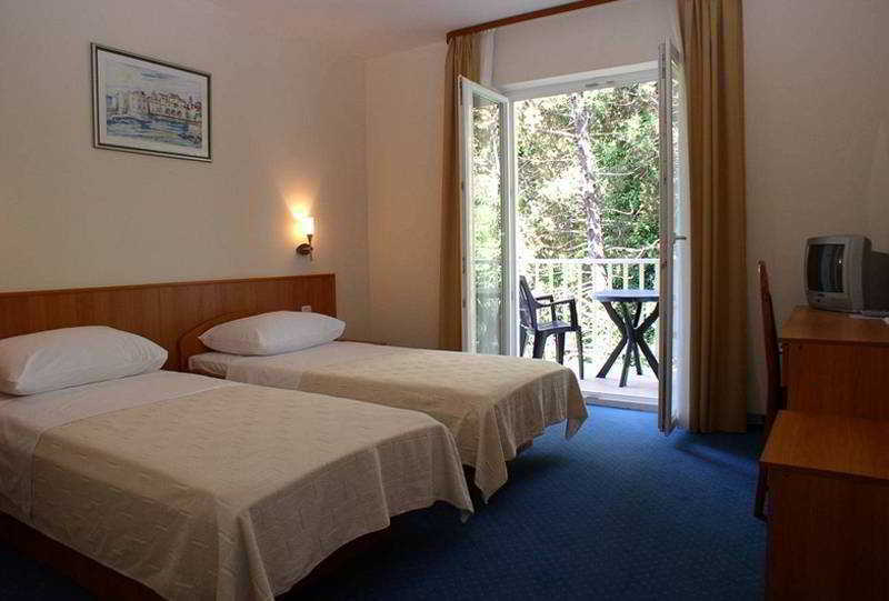 Hotel Perla 3*